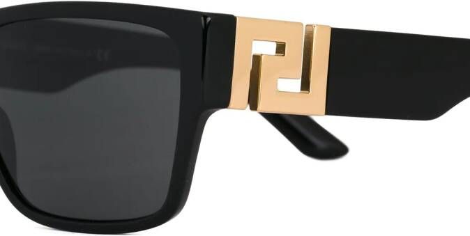 Versace Eyewear gold detail sunglasses Zwart