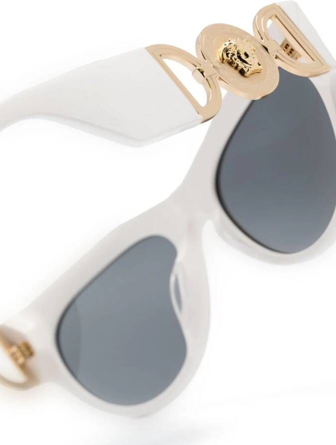 Versace Eyewear Medusa zonnebril met cat-eye montuur Wit