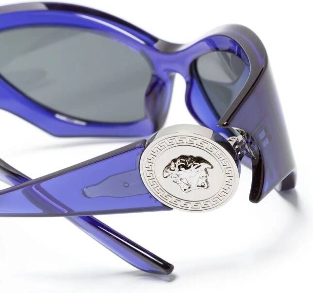 Versace Eyewear Zonnebril met cat-eye montuur Paars