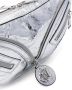 Versace Repeat kleine schoudertas met metallic-effect Zilver - Thumbnail 5