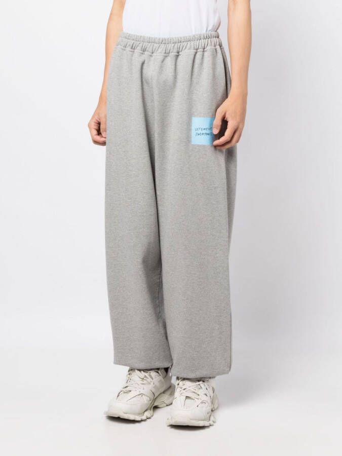 VETEMENTS Trainingsbroek met logopatch Grijs