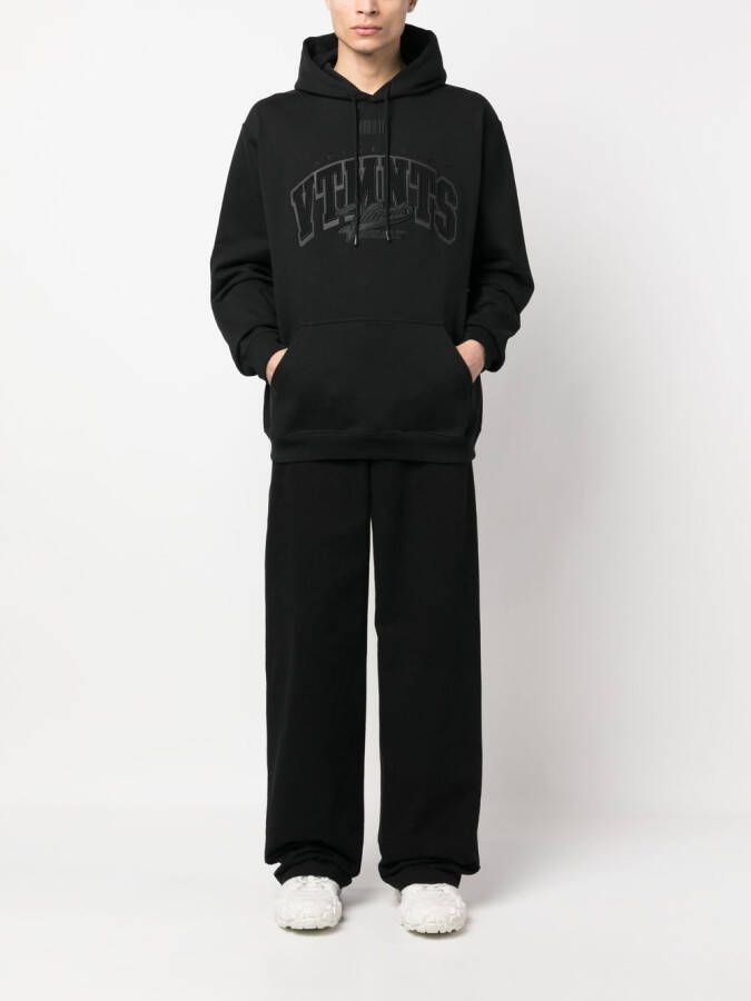 VTMNTS Hoodie met geborduurd logo Zwart