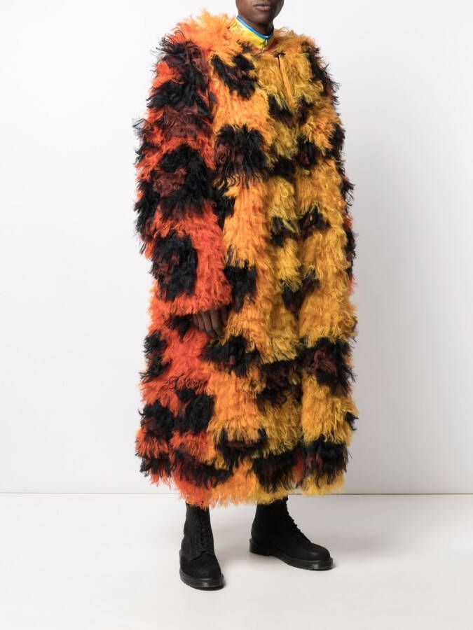 Walter Van Beirendonck Jas van imitatiebont Oranje