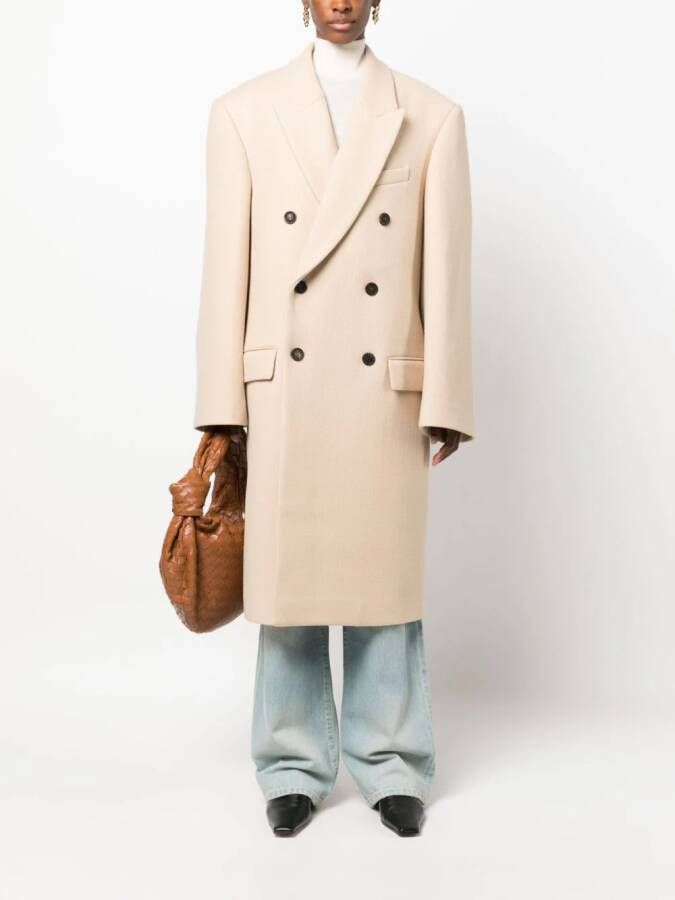WARDROBE.NYC x Hailey Bieber jas van scheerwol Beige