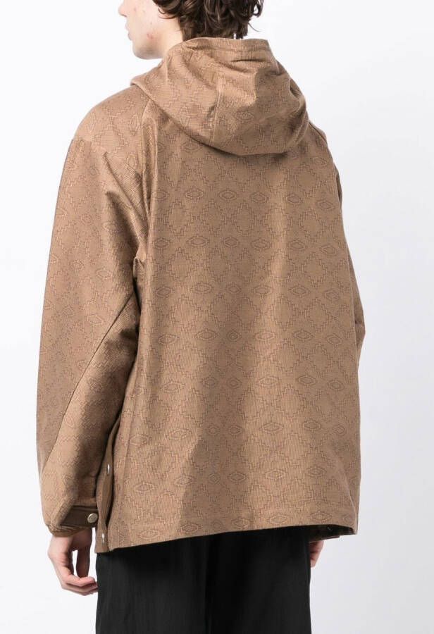 White Mountaineering Jack met geometrisch patroon Bruin