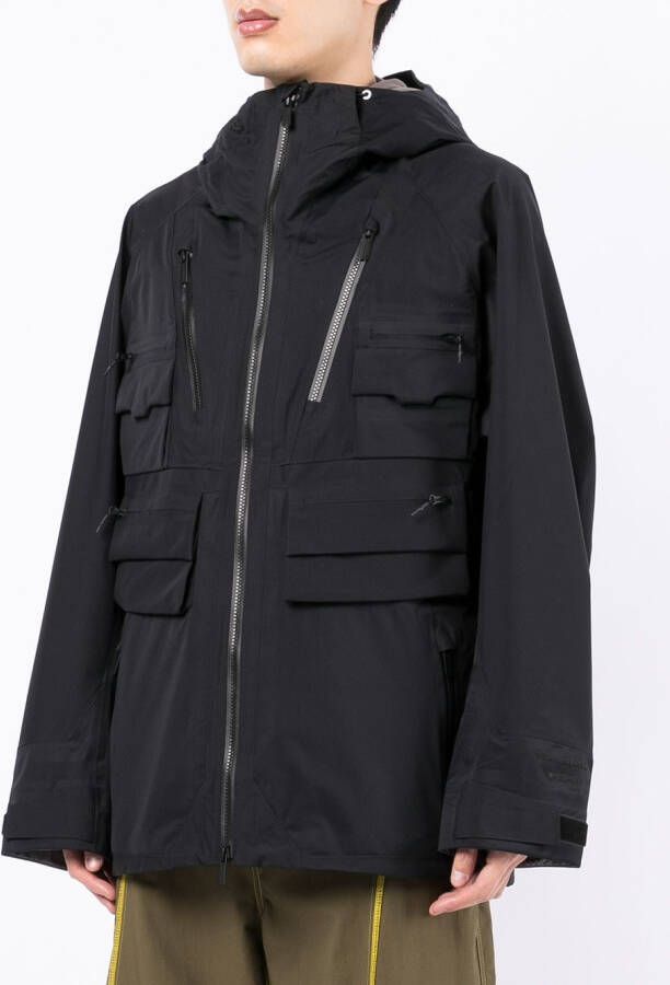 White Mountaineering Jack met capuchon Zwart