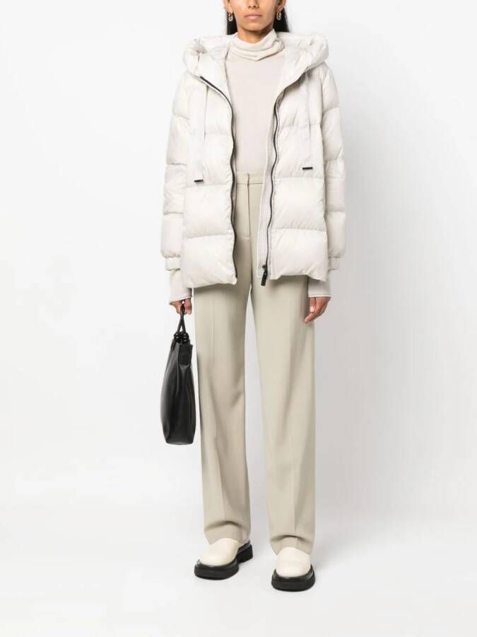 Wild Cashmere Fijngebreide coltrui Beige