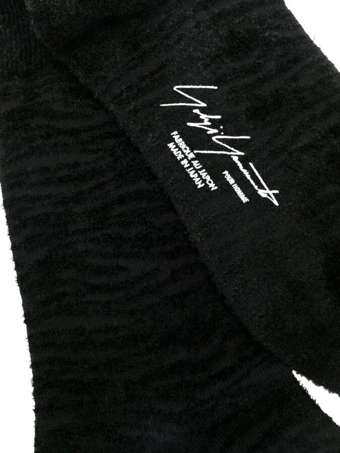 Yohji Yamamoto Sokken met logoprint Zwart