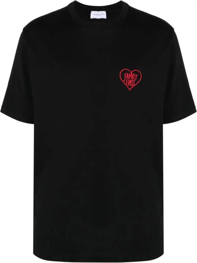 Family First T-shirt met geborduurd logo Zwart