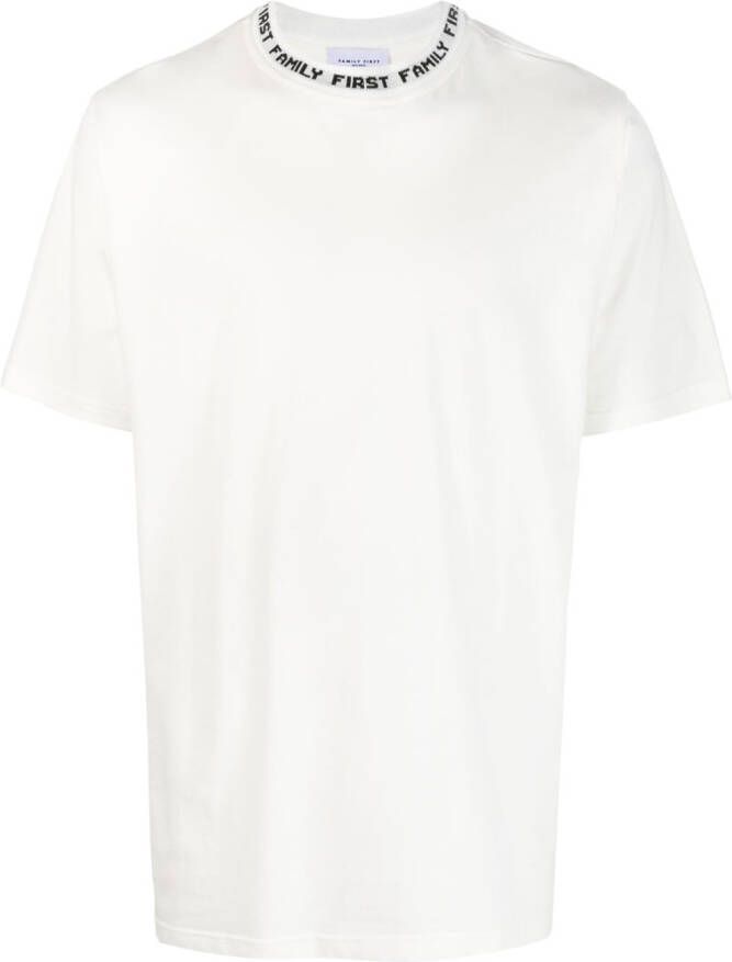 Family First T-shirt met logoprint Wit