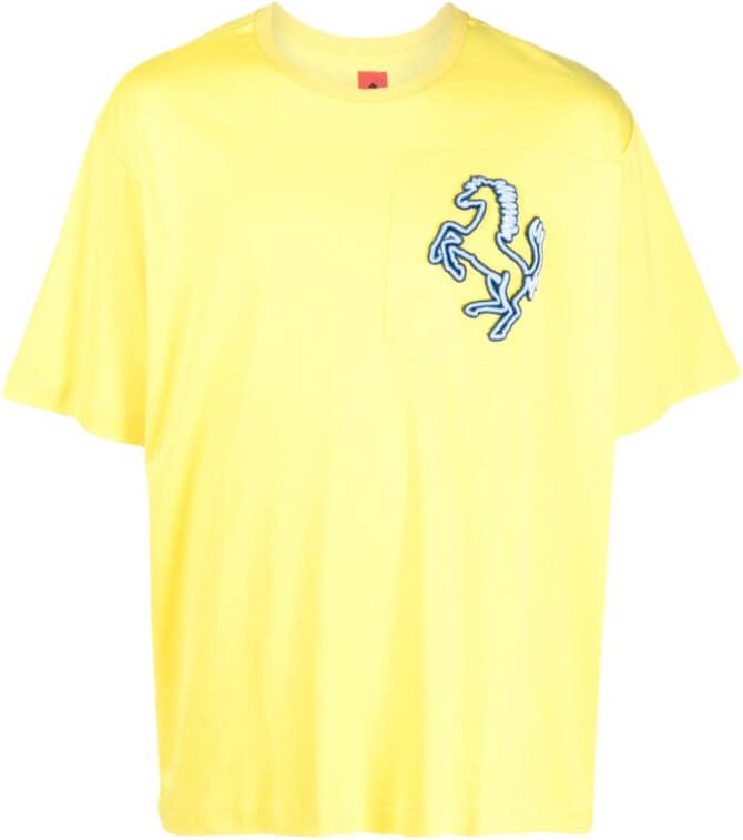 Ferrari T-shirt met geborduurd logo Geel
