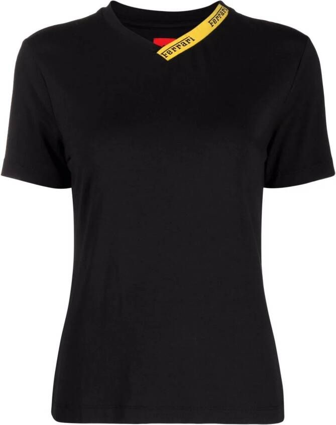Ferrari T-shirt met V-hals Zwart