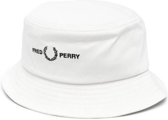 Fred Perry Vissershoed met geborduurd logo Wit