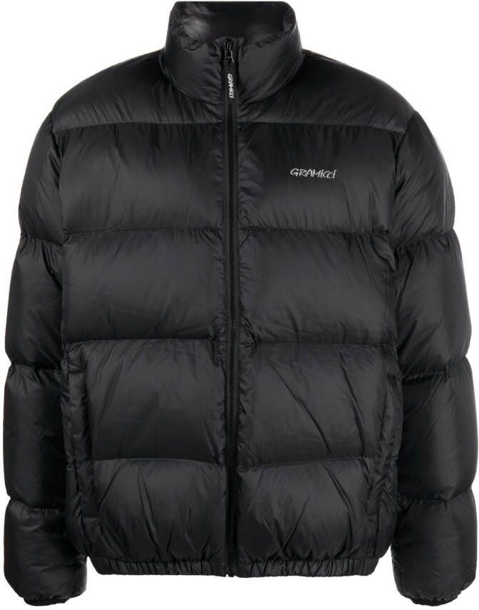 Gramicci Donsjack met geborduurd logo Zwart