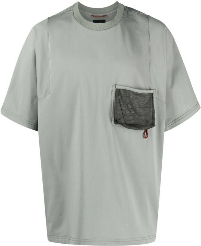 Gramicci T-shirt met opgestikte zak Groen