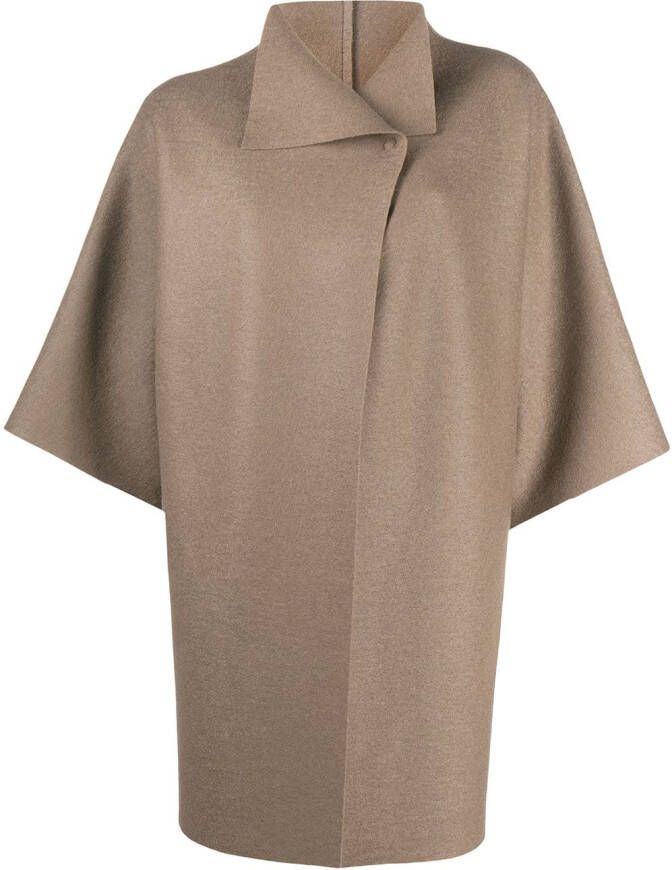Harris Wharf London Jas met cropped mouwen Beige