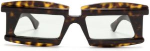 Kuboraum tortoiseshell-effect square-frame sunglasses Zwart
