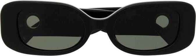 Linda Farrow Lola zonnebril met rechthoekig montuur Zwart