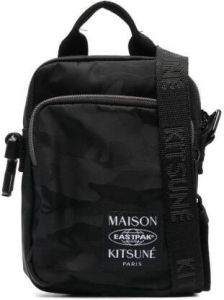 Maison Kitsuné x Eastpak messengertas met camouflageprint Zwart