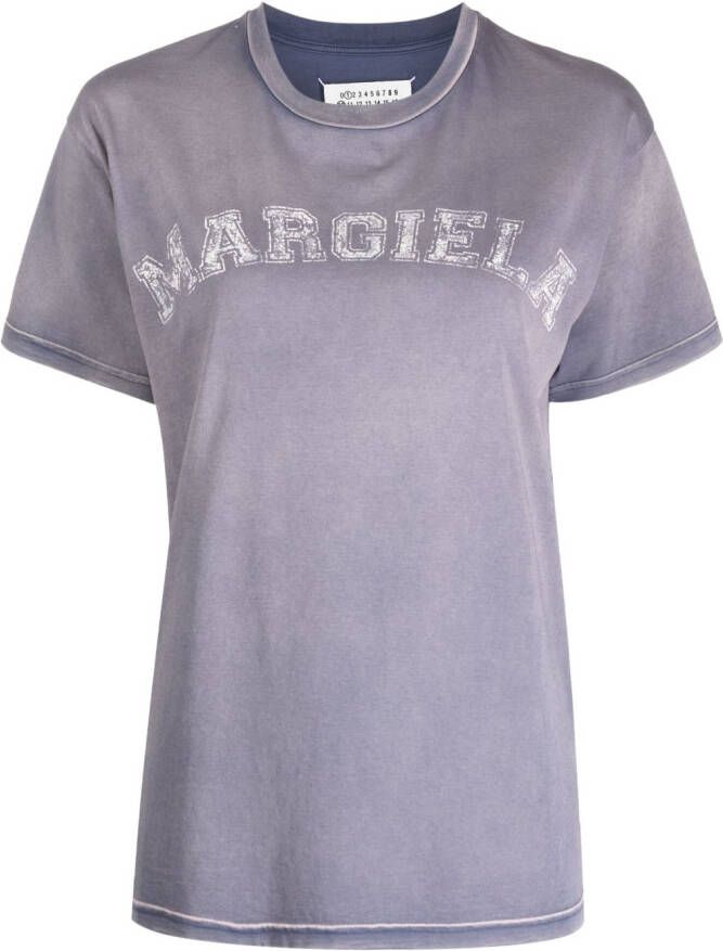 Maison Margiela T-shirt met vervaagde logoprint Paars