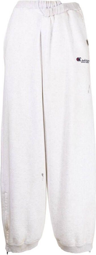 Maison Mihara Yasuhiro Broek met geborduurd logo Grijs
