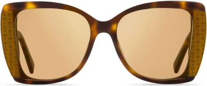 MCM 710 zonnebril met vlinder montuur Bruin