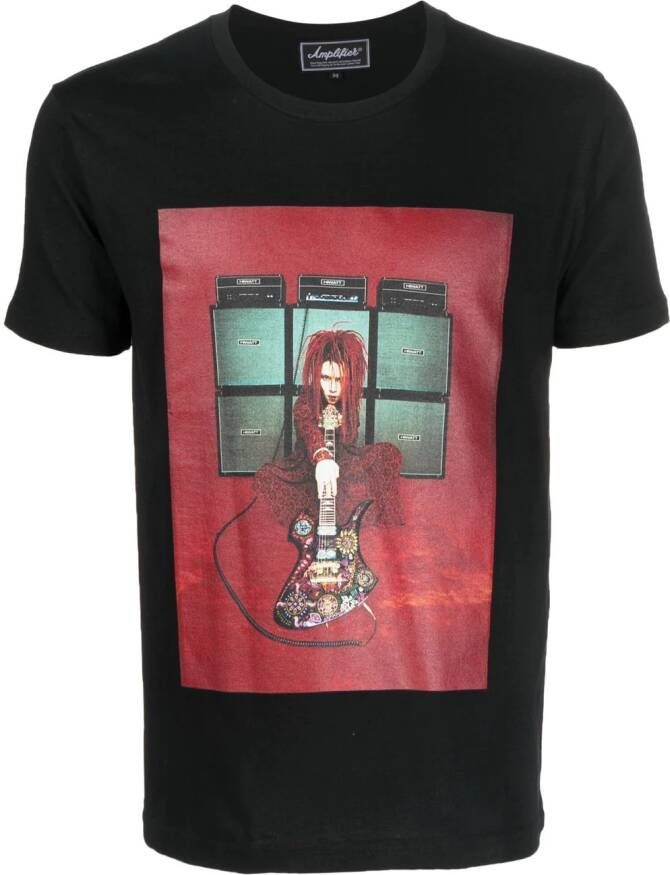 MEDICOM TOY x AMPLIFIER Hide T-shirt Zwart
