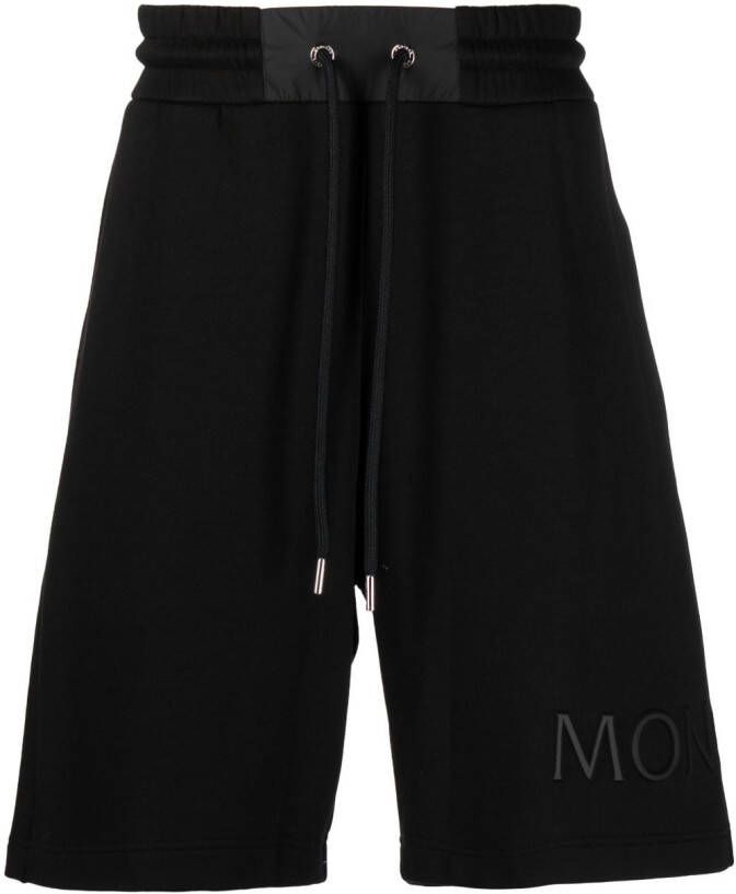 Moncler Shorts met logoprint Zwart