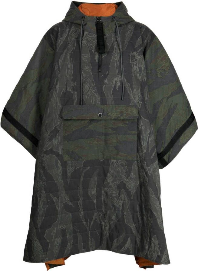 Mostly Heard Rarely Seen Poncho met camouflageprint Groen