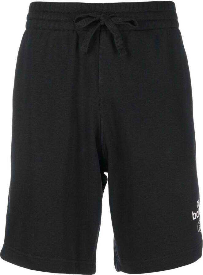 New Balance Shorts met logoprint Zwart