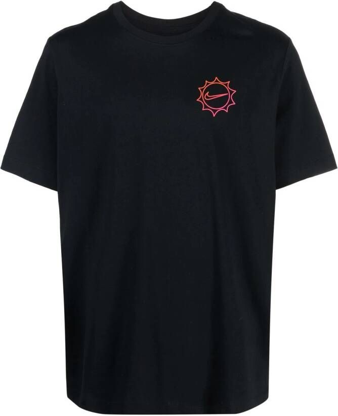 Nike T-shirt met logoprint Zwart