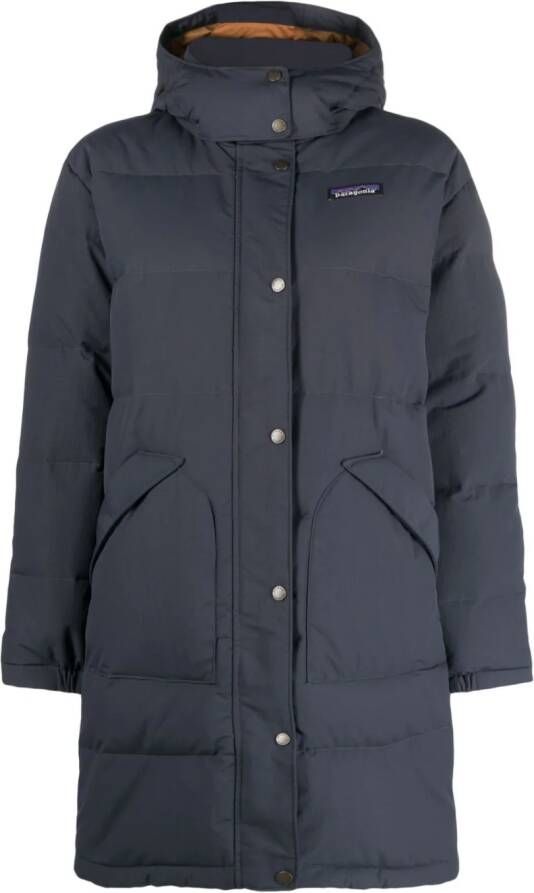 Patagonia Downdrift logo-patch parka coat Blauw