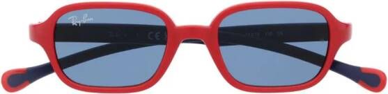 RAY-BAN JUNIOR RB9074S zonnebril met rechthoekig montuur Rood