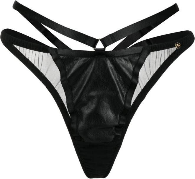 Something Wicked String Zwart