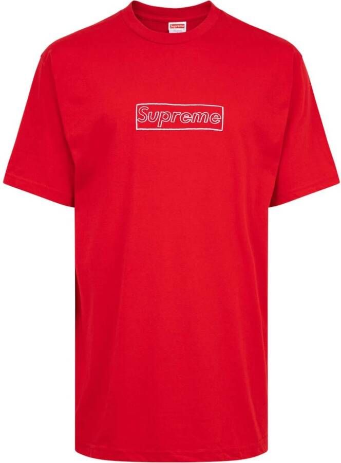 Supreme x KAWS T-shirt met logo Rood
