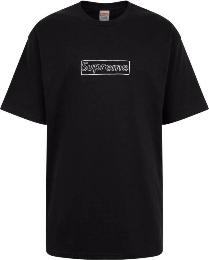 Supreme x KAWS T-shirt met logo Zwart