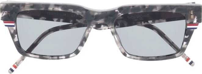 Thom Browne Eyewear TB714 zonnebril met schildpadschild design Grijs
