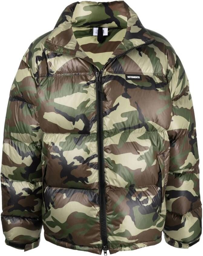 VETE TS Donsjack met camouflageprint Groen