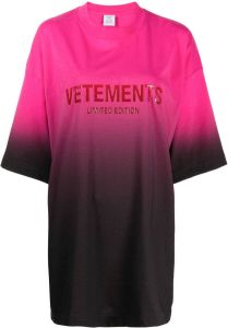 VETEMENTS logo-print faded-effect T-shirt Roze