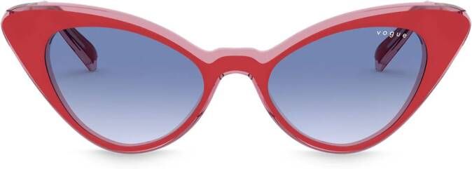 Vogue Eyewear Zonnebril met kattenoog montuur Rood