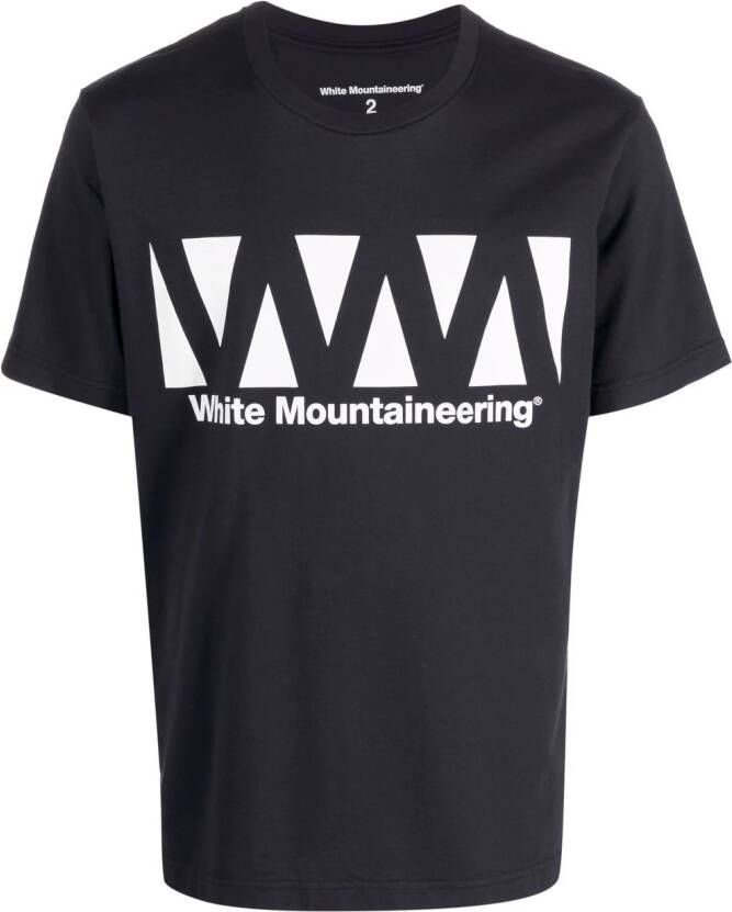 White Mountaineering T-shirt met logoprint Blauw