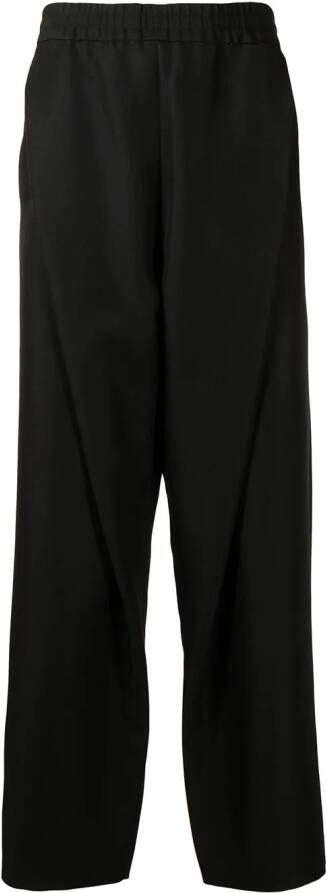 Yoshiokubo Broek met geplooid detail Zwart