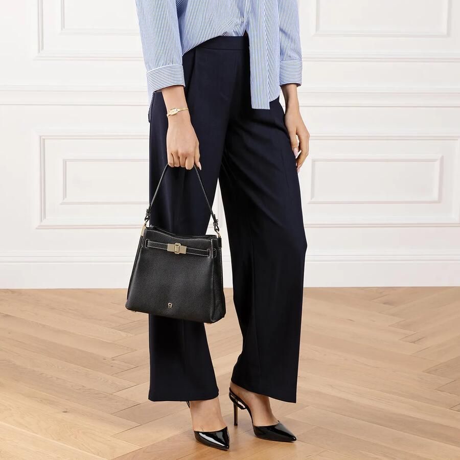 Aigner Crossbody bags Farah in zwart