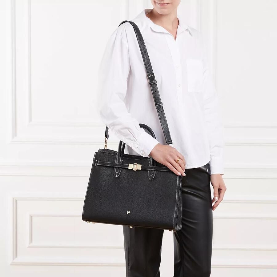 Aigner Shoppers & Totes Farah in zwart