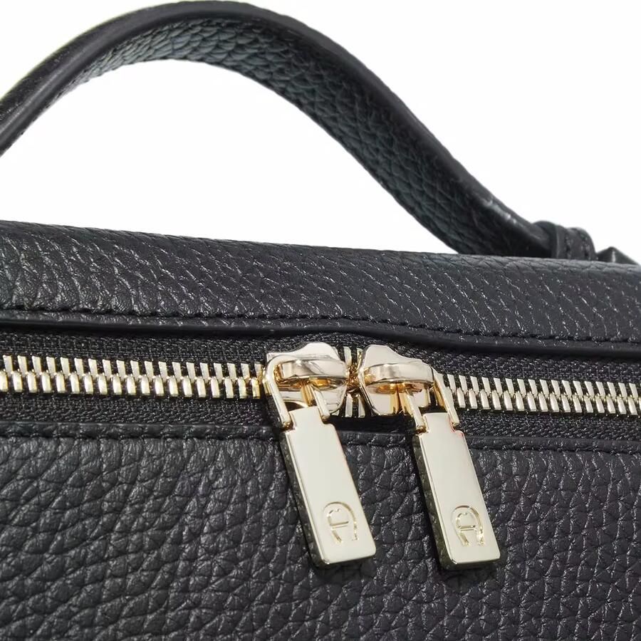 Aigner Shoppers & Totes Zelda in zwart