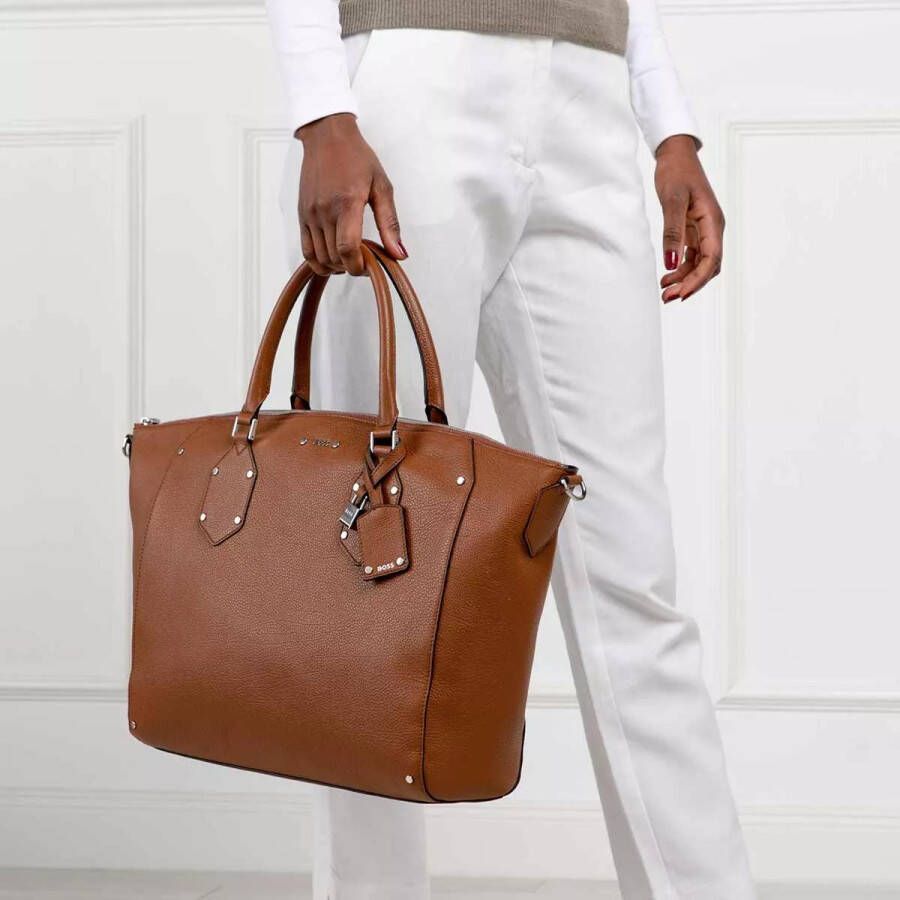 Boss Totes Ivy Tote in bruin