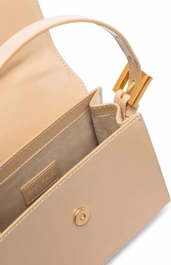 By FAR Klassieke Doosvormige Leren Cross Body Tas Beige Dames