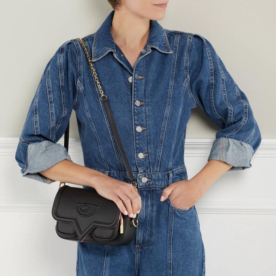 Chiara Ferragni Collection Zwarte dames tas met voorvakken en schouderband Black Dames