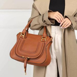 Chloé Crossbody bags Marcie Medium Shoulder Bag in cognac