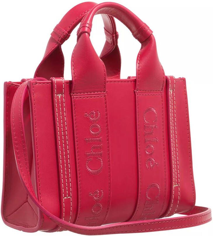 Dries Van Noten Clutches Maxi Pleated Patent Leather Clutch in roze